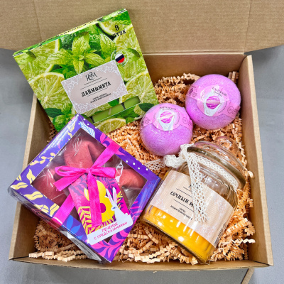 Подарочный набор "Витаминный заряд" с аромасвечами, бомбочками для ванны и печеньем с предсказаниями N 46439